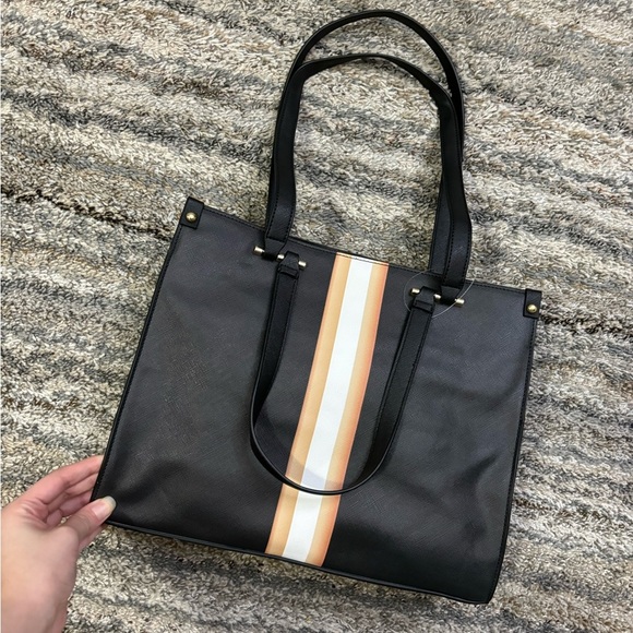 Neiman Marcus Black Shoulder Bag NWOT | Neiman Marcus Handbag/Shoulder Bag | Bag - Picture 1 of 13